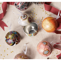 Warlukurlangu Aboriginal Art Xmas Bauble Tin - Watiya-warnu Jukurrpa