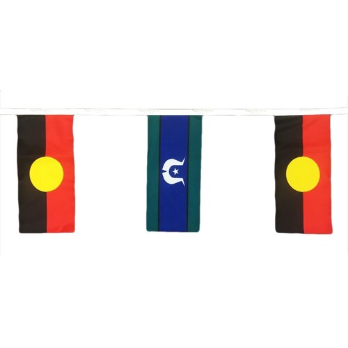 Aboriginal/Torres Strait Islander Flag Bunting (10m) [type: Fabric]